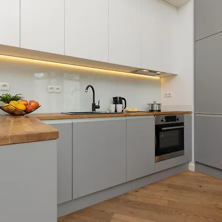 Beautfiul Warsaw Apartment For Families With Ac By Noclegi Renters Exterior photo
